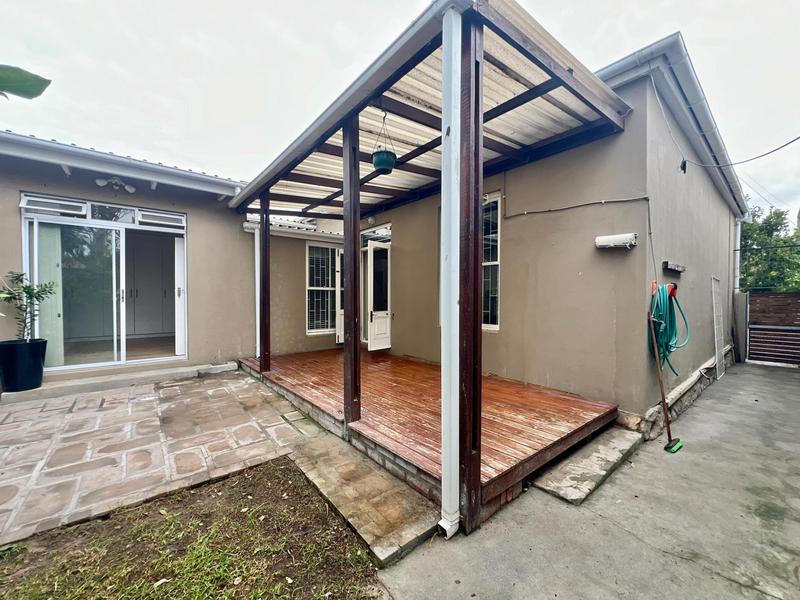 To Let 3 Bedroom Property for Rent in Claremont Western Cape